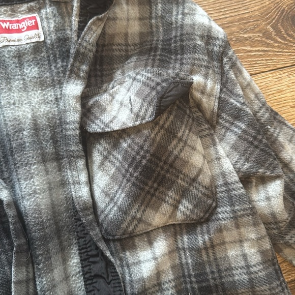 Wrangler flannel fleece button down small‎ - Picture 2 of 3